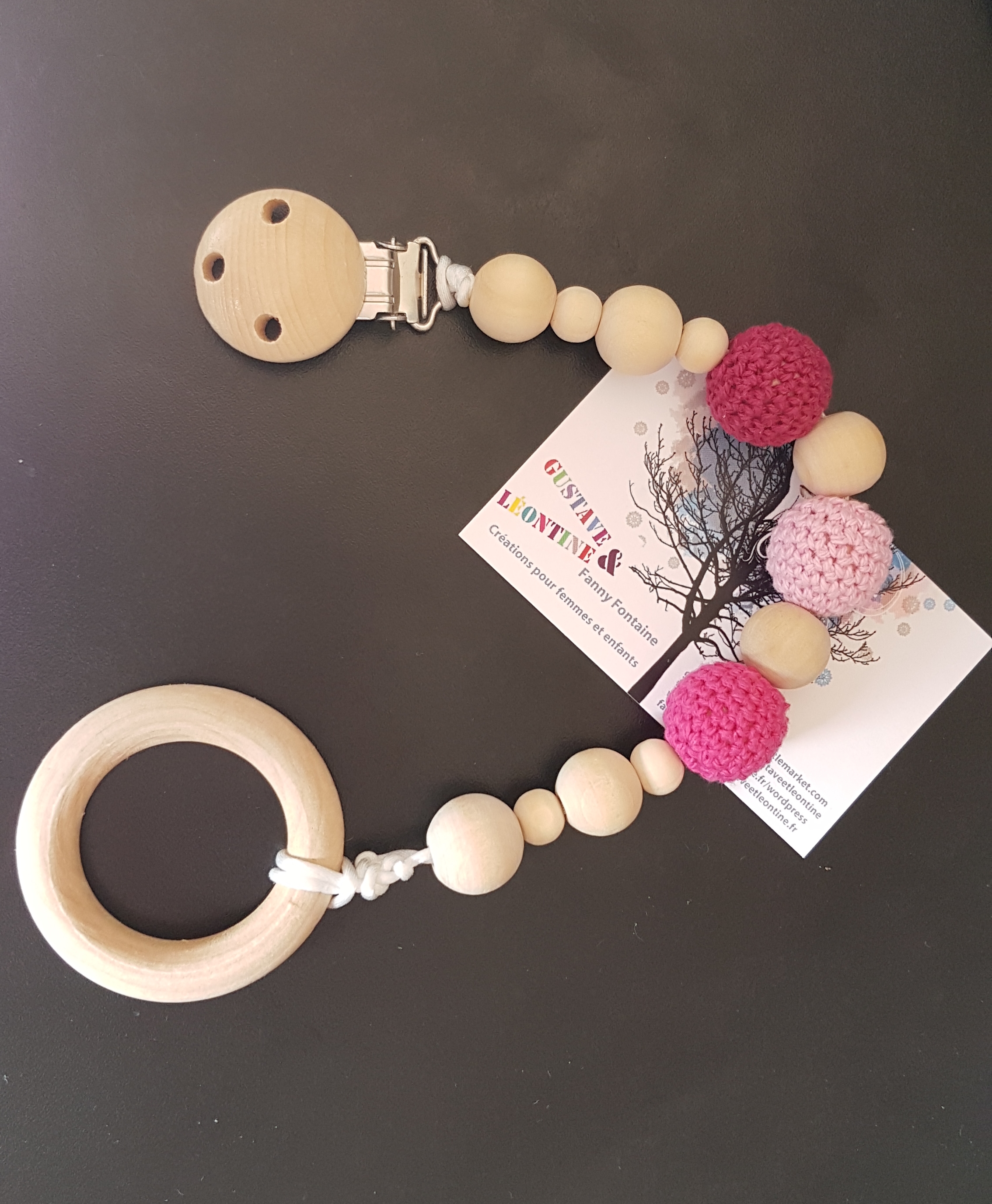 anneau dentition et attache bois et crochet